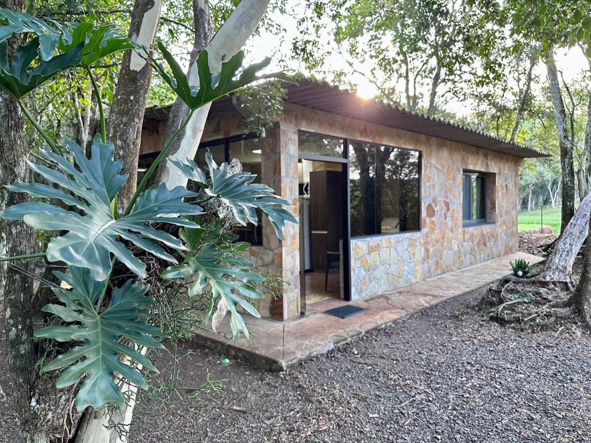 Parque Hotel Manantial Hohenau Exterior photo