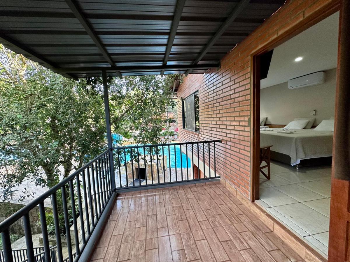 Parque Hotel Manantial Hohenau Exterior photo